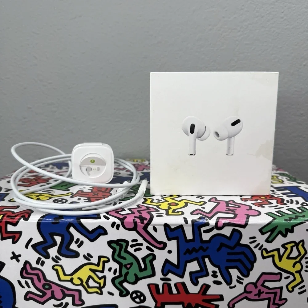 Apple AirPods‎ Pro EMPTY BOX ONLY  + Ear Tips, Charging Cable